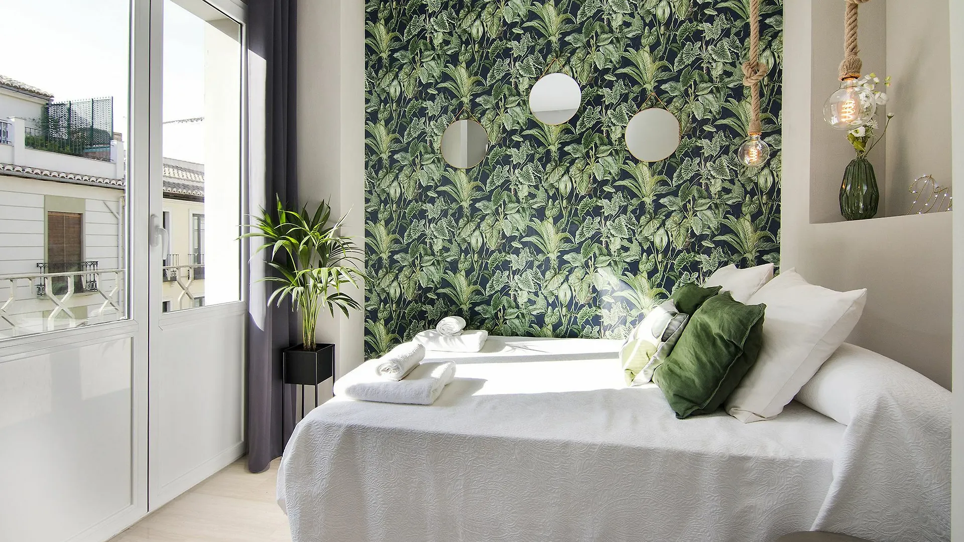 Chezmoihomes Luxury Apartment Carmen Гранада