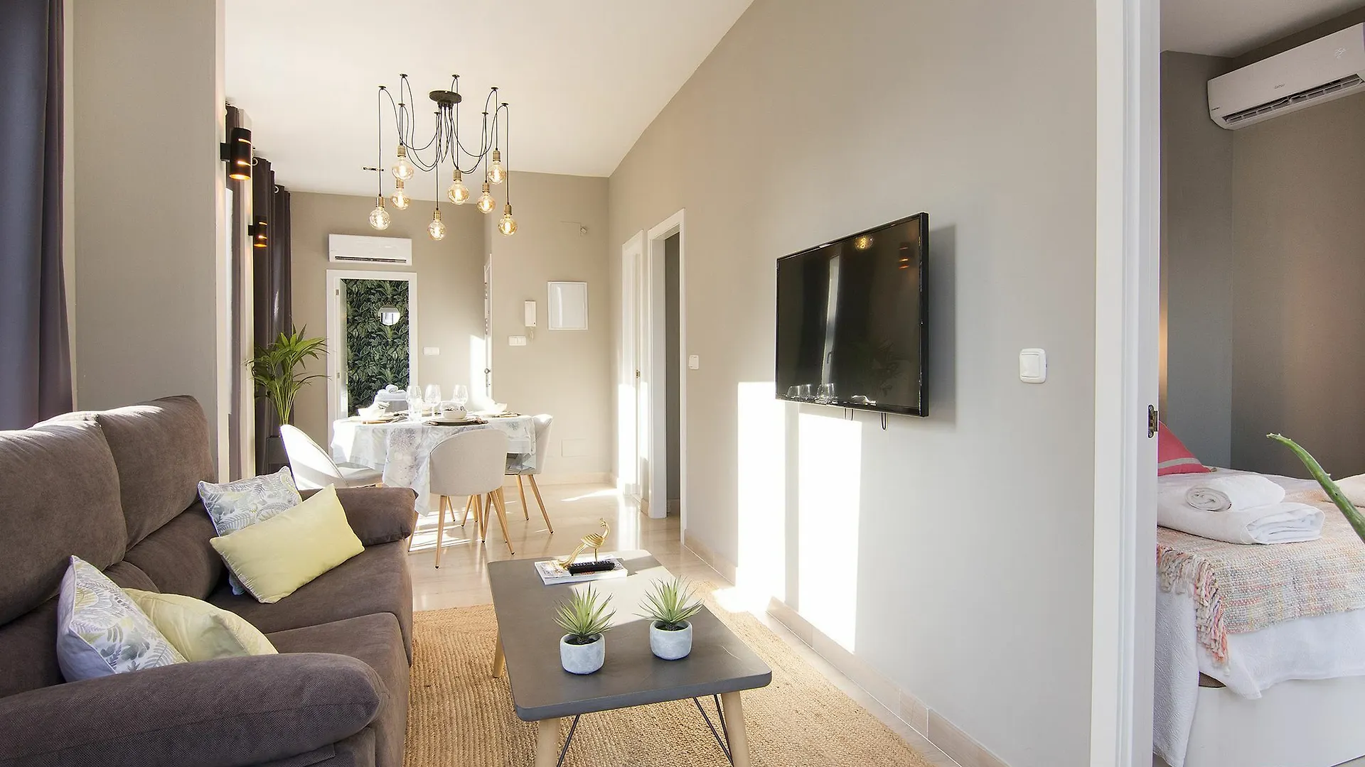 Chezmoihomes Luxury Apartment Carmen Гранада