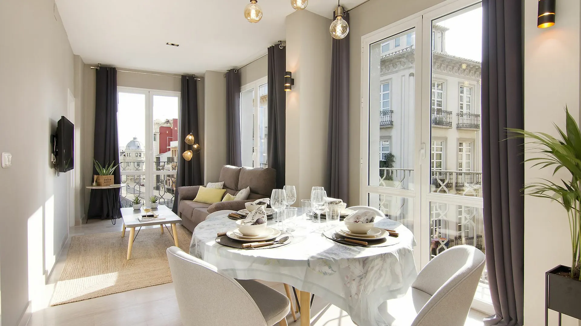 Chezmoihomes Luxury Apartment Carmen Гранада